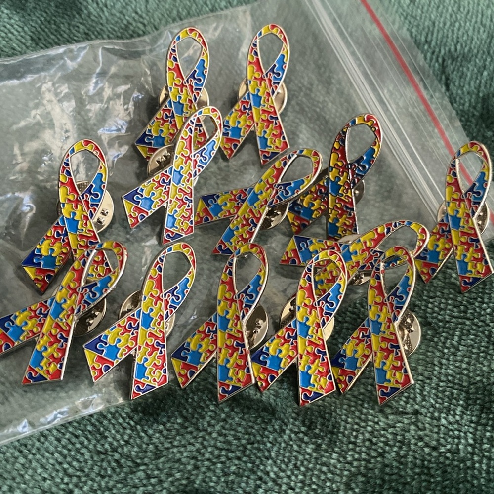 1” metal autism awareness acceptance puzzle ribbon pins 13